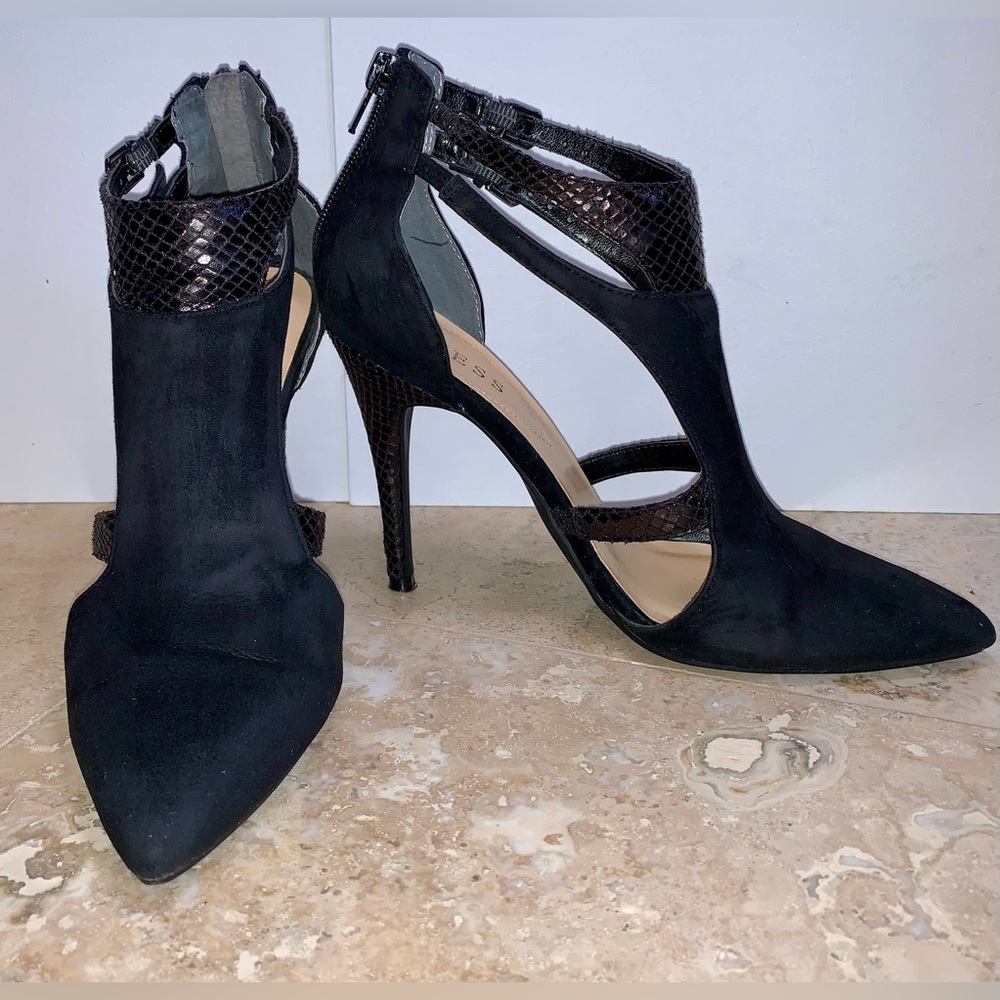 Guess Black Suede Heels